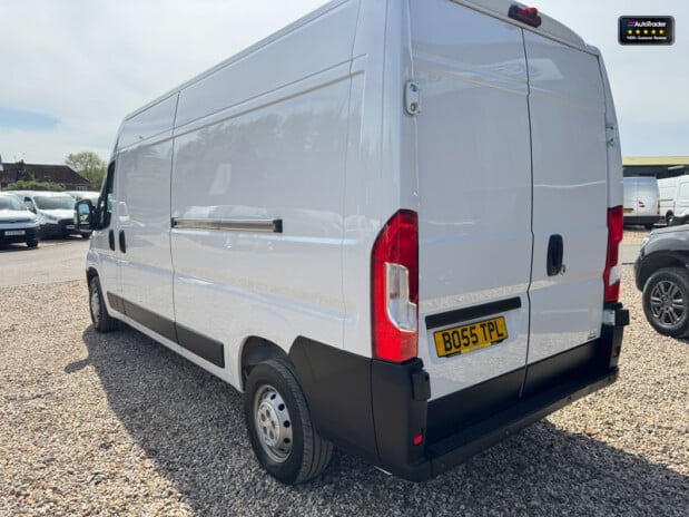 Citroen Relay LWB L3H2 Medium Roof Enterprise Edition Air Con Cam Nav EURO 6 NO VAT 10