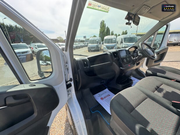 Citroen Relay LWB L3H2 Medium Roof Enterprise Edition Air Con Cam Nav EURO 6 NO VAT 12