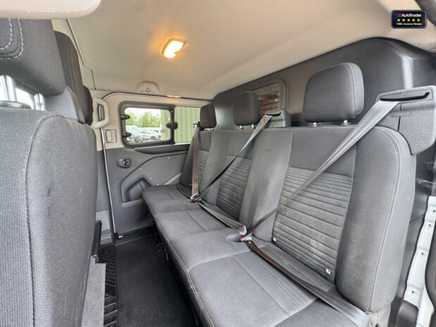 Ford Transit Custom Crew Cab LWB L2H1 320 Limited Air Con Heated Seats Sensors EURO 6 10