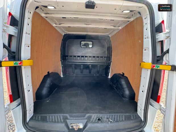 Ford Transit Custom Crew Cab LWB L2H1 320 Limited Air Con Heated Seats Sensors EURO 6 10
