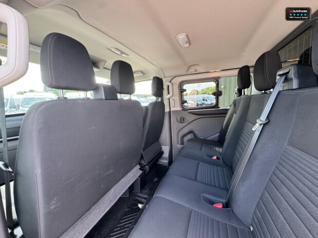 Ford Transit Custom Crew Cab LWB L2H1 320 Limited Air Con Heated Seats Sensors EURO 6 12