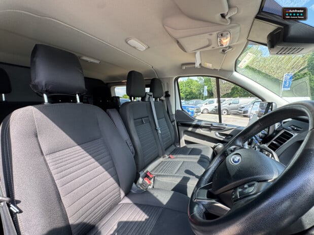 Ford Transit Custom Crew Cab LWB L2H1 320 Limited Air Con Heated Seats Sensors EURO 6 18