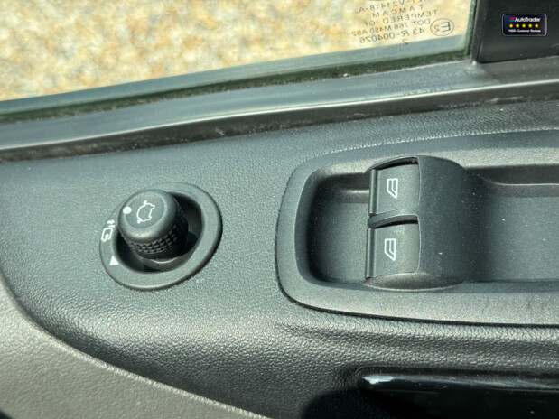 Ford Transit Custom Crew Cab AUTO SWB L1H1 300 Limited Air Con Sensors EURO 6 44