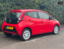 Toyota Aygo 1.0 VVT-i x-play Hatchback 5dr Petrol x-shift Euro 6 (Safety Sense) (71 ps) 3