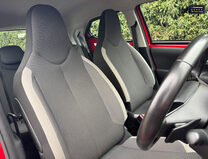 Toyota Aygo 1.0 VVT-i x-play Hatchback 5dr Petrol x-shift Euro 6 (Safety Sense) (71 ps) 10