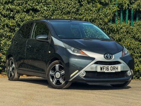 Toyota Aygo (Sold) 1.0 VVT-i x-clusiv 2 x-wave 5dr Petrol Manual Euro 2