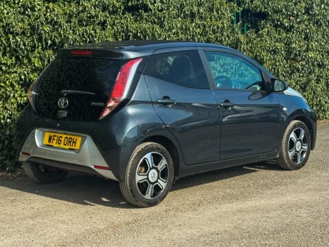 Toyota Aygo (Sold) 1.0 VVT-i x-clusiv 2 x-wave 5dr Petrol Manual Euro 34