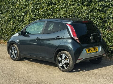 Toyota Aygo (Sold) 1.0 VVT-i x-clusiv 2 x-wave 5dr Petrol Manual Euro 36