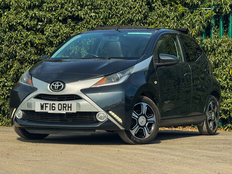 Toyota Aygo 1.0 VVT-i x-clusiv 2 x-wave 5dr Petrol Manual Euro