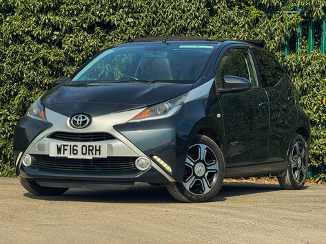 Toyota Aygo 1.0 VVT-i x-clusiv 2 x-wave 5dr Petrol Manual Euro