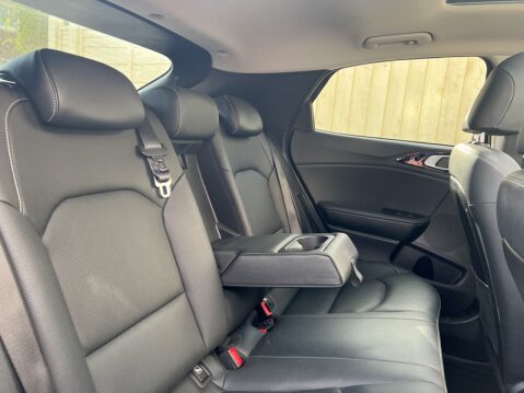 Kia Xceed 1.6 GDi 8.9kWh First Edition SUV 5dr Petrol Plug-in Hybrid DCT Euro 6 (s/s) 13