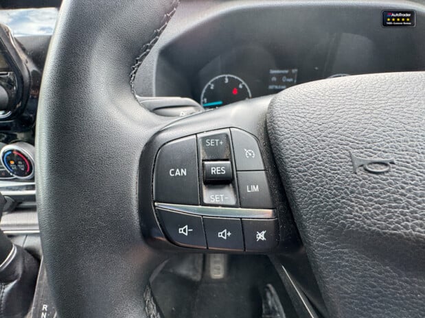 Ford Transit Custom Crew Cab AUTO SWB L1H1 320 Limited Air Con Cam Sensors EURO 6 21