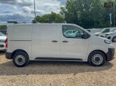 Peugeot Expert MWB L2H1 Bluehdi Professional Premium Plus Air Con Cruise EURO 6 5