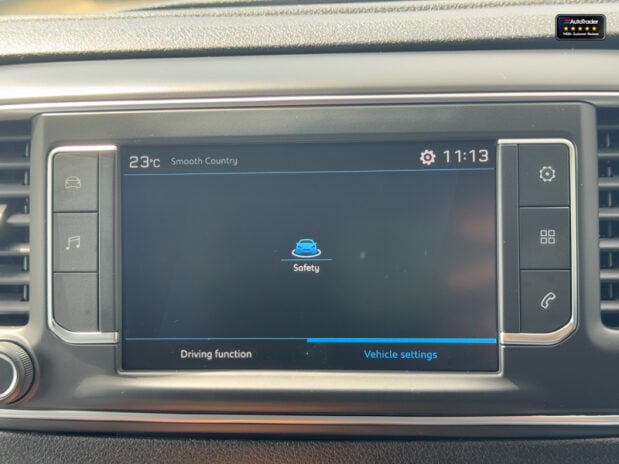 Peugeot Expert MWB L2H1 Bluehdi Professional Premium Plus Air Con Cruise EURO 6 25