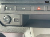 Peugeot Expert MWB L2H1 Bluehdi Professional Premium Plus Air Con Cruise EURO 6 34