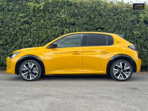 Peugeot 208 GT Premium Hatchback 50kWh 5dr Electric Motor Auto (136 ps) 5