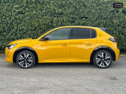 Peugeot 208 GT Premium Hatchback 50kWh 5dr Electric Motor Auto (136 ps) 36