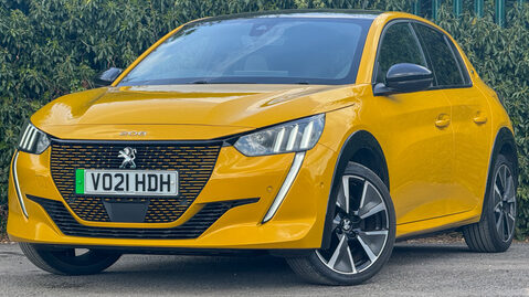 Peugeot 208 GT Premium Hatchback 50kWh 5dr Electric Motor Auto (136 ps) 