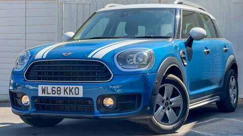 Mini Countryman 1.5 Cooper Classic SUV 5dr Petrol Steptronic Euro 6 (s/s) (136 ps) 