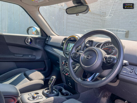 Mini Countryman 1.5 Cooper Classic SUV 5dr Petrol Steptronic Euro 6 (s/s) (136 ps)[Tadley] 11