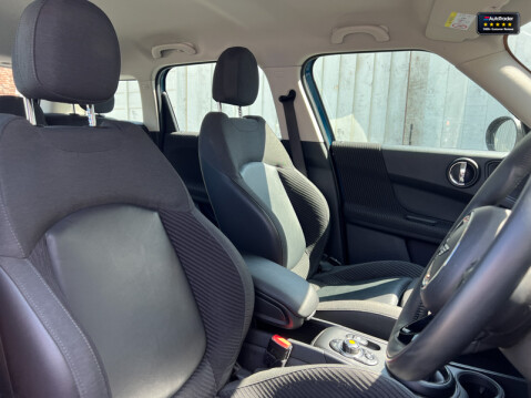 Mini Countryman 1.5 Cooper Classic SUV 5dr Petrol Steptronic Euro 6 (s/s) (136 ps)[Tadley] 12
