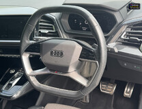 Audi Q4 e-tron 40 S line Auto 5dr 82kWh 11