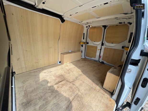 Ford Transit Custom SWB L1H1 Low Roof 300 Leader Sensors EURO 6 11