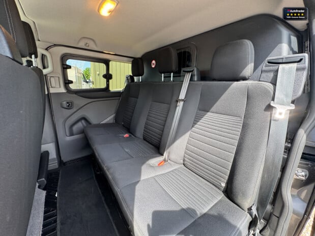 Ford Transit Custom Crew Cab AUTO LWB L2H1 Limited Alloys Air Con Camera Sensors EURO 6 12