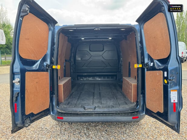 Ford Transit Custom AUTO SWB [SOLD CR] L1H1 280 Limited Alloys Air Con Cruise EURO 6 8