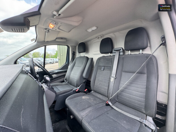 Ford Transit Custom AUTO SWB [SOLD CR] L1H1 280 Limited Alloys Air Con Cruise EURO 6 13