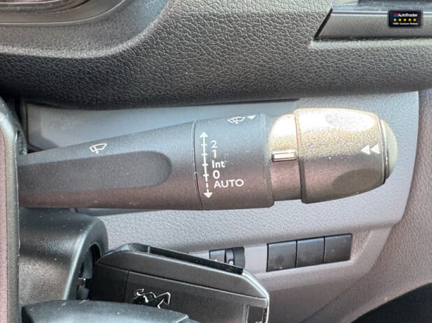 Peugeot Expert MWB L2H1 Bluehdi Professional Premium Alloys Air Con Sensors EURO 6 20