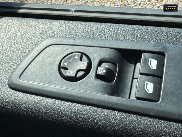 Vauxhall Vivaro LWB L2H1 Low Roof F2900 Prime Air Con Navigation Sensors EURO 6 21