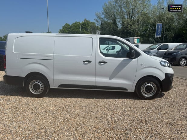 Vauxhall Vivaro LWB L2H1 Low Roof F2900 Prime S/S Air Con Navigation Sensors EURO 6 5