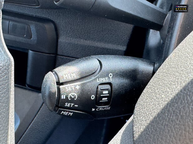 Vauxhall Vivaro LWB L2H1 Low Roof F2900 Prime S/S Air Con Navigation Sensors EURO 6 19