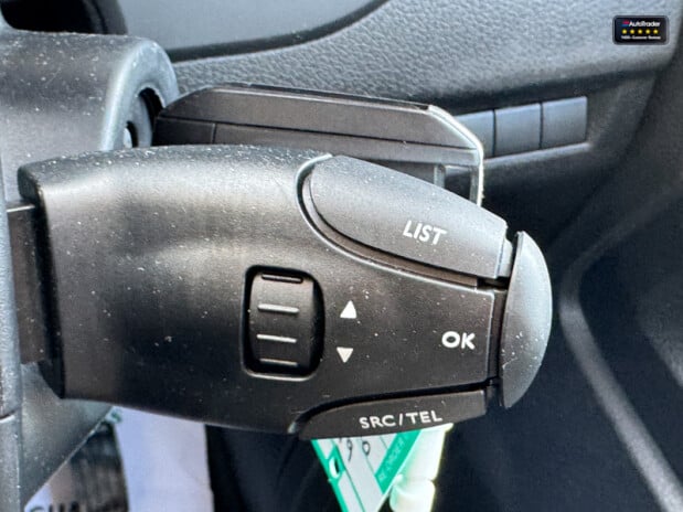 Vauxhall Vivaro LWB L2H1 Low Roof F2900 Prime S/S Air Con Navigation Sensors EURO 6 21