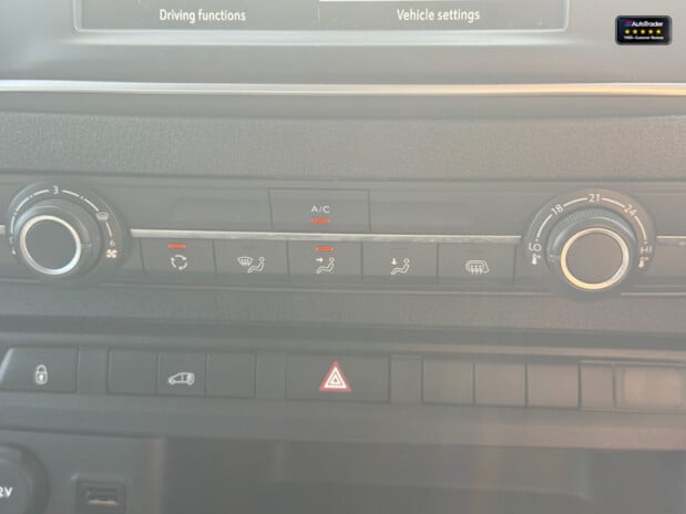 Vauxhall Vivaro LWB L2H1 Low Roof F2900 Prime S/S Air Con Navigation Sensors EURO 6 32