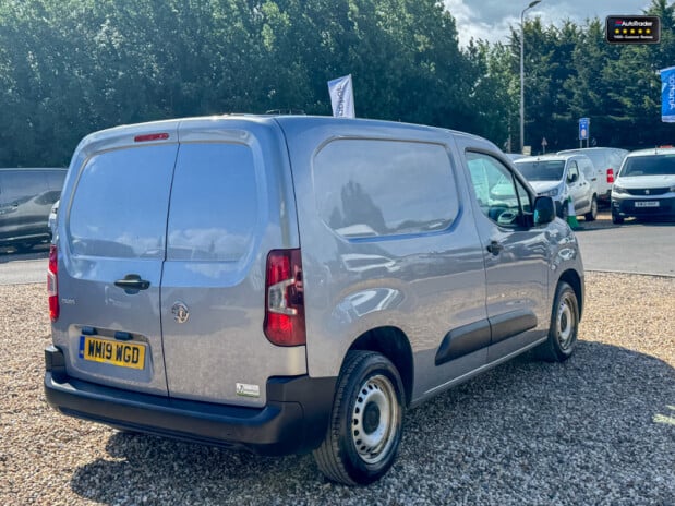 Vauxhall Combo SWB L1H1 [SOLD MT] Low Roof 2000 Edition S/S EURO 6 6
