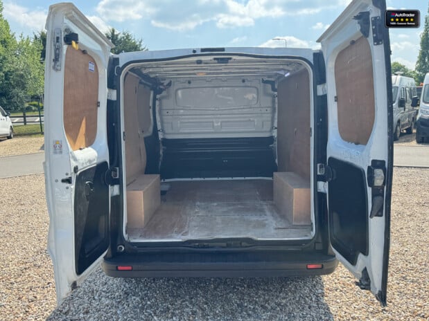 Vauxhall Vivaro SWB L1H1 Low Roof 2700 Cdti EURO 6 8