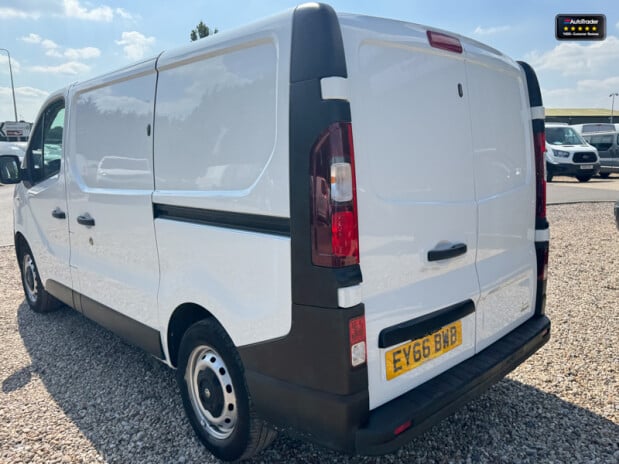 Vauxhall Vivaro SWB L1H1 Low Roof 2700 Cdti EURO 6 10