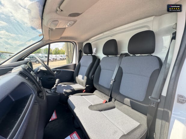 Vauxhall Vivaro SWB L1H1 Low Roof 2700 Cdti EURO 6 12