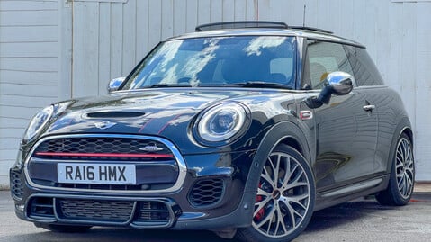 Mini Hatch 1.5 Cooper Classic SUV 5dr Petrol Manual Euro 6 (s/s) (136 ps) 