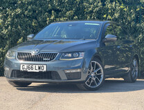 Skoda Octavia 2.0 TDI vRS Hatchback 5dr Diesel DSG Euro 6 (s/s) 1
