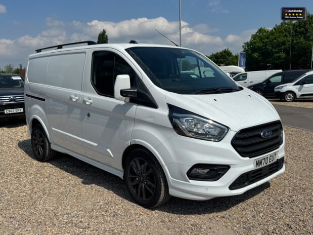 Ford Transit Custom AUTO SWB L1H1 290 Sport Air Con Alloys Nav Sensors EURO 6 4