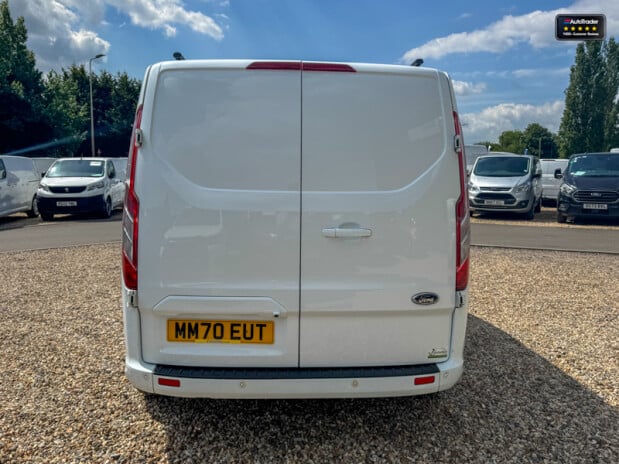 Ford Transit Custom AUTO SWB L1H1 290 Sport Air Con Alloys Nav Sensors EURO 6 7