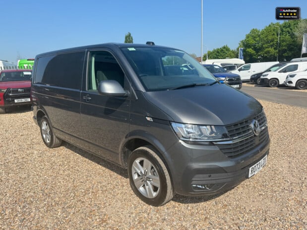 Volkswagen Transporter AUTO SWB L1H1 T30 Tdi Highline Alloys Air Con Camera EURO 6 NO VAT 4