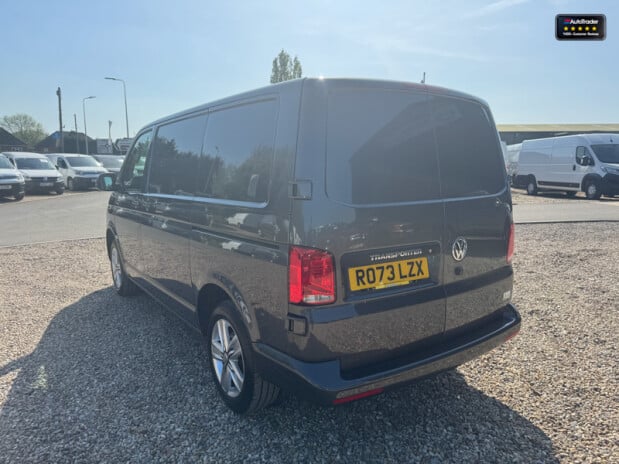 Volkswagen Transporter AUTO SWB L1H1 T30 Tdi Highline Alloys Air Con Camera EURO 6 NO VAT 10