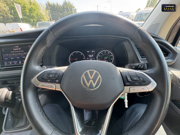 Volkswagen Transporter AUTO SWB L1H1 T30 Tdi Highline Alloys Air Con Camera EURO 6 NO VAT 16