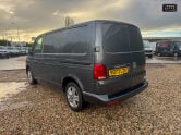 Volkswagen Transporter AUTO SWB L1H1 T30 204bhp Tdi Highline Alloys Air Con Camera EURO 6 SELECT 11