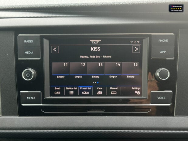 Volkswagen Transporter AUTO SWB L1H1 T30 204bhp Tdi Highline Alloys Air Con Camera EURO 6 SELECT 25