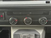 Volkswagen Transporter AUTO SWB L1H1 T30 204bhp Tdi Highline Alloys Air Con Camera EURO 6 SELECT 33